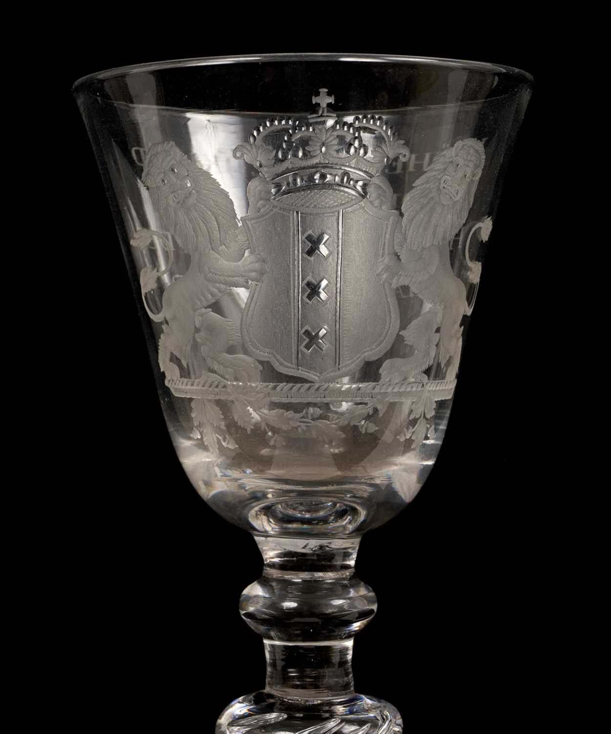 18th century Dutch engraved glass with armorial - Image 3 of 4