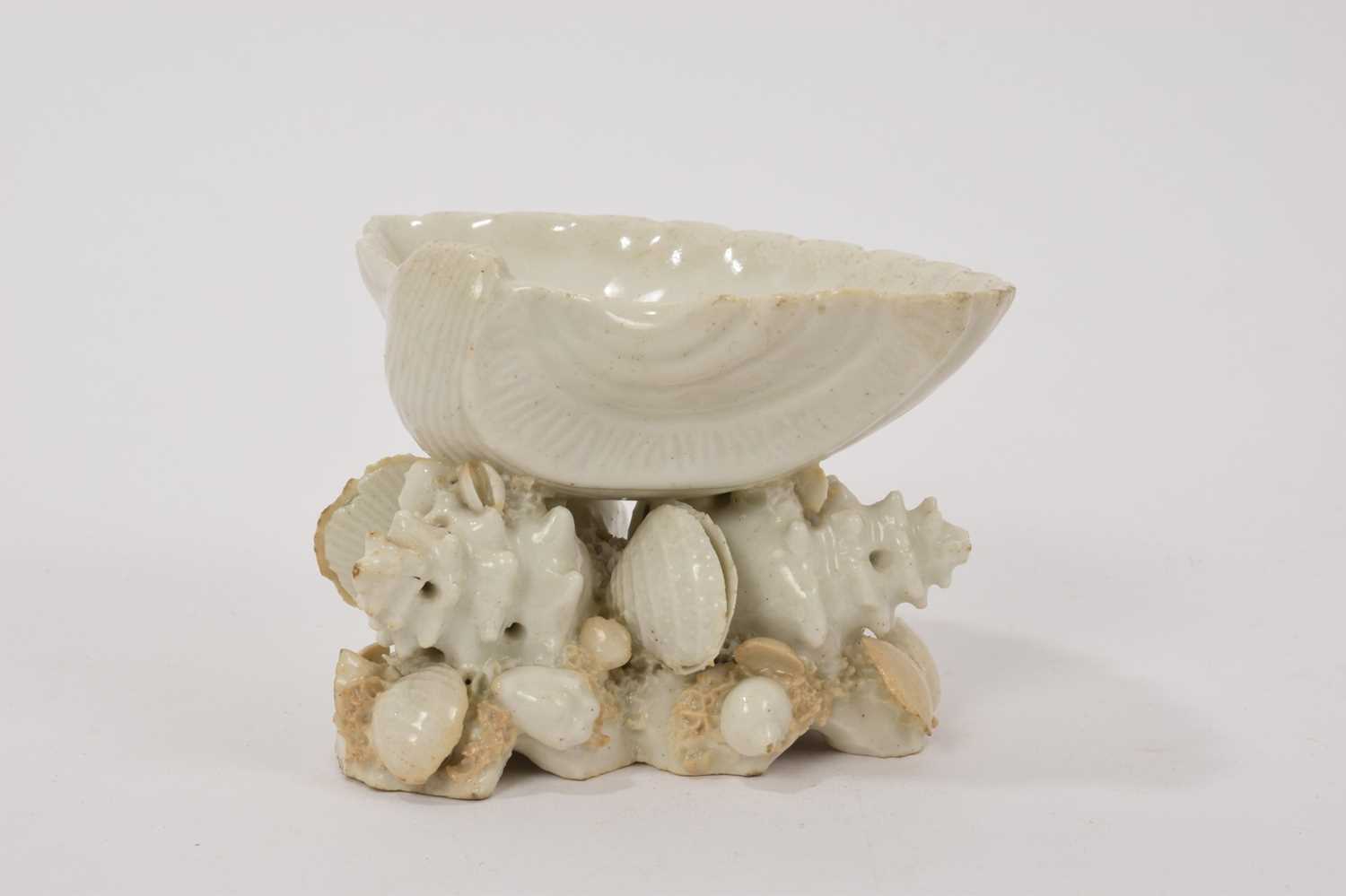 18th century Bow salt cellar - Image 3 of 5