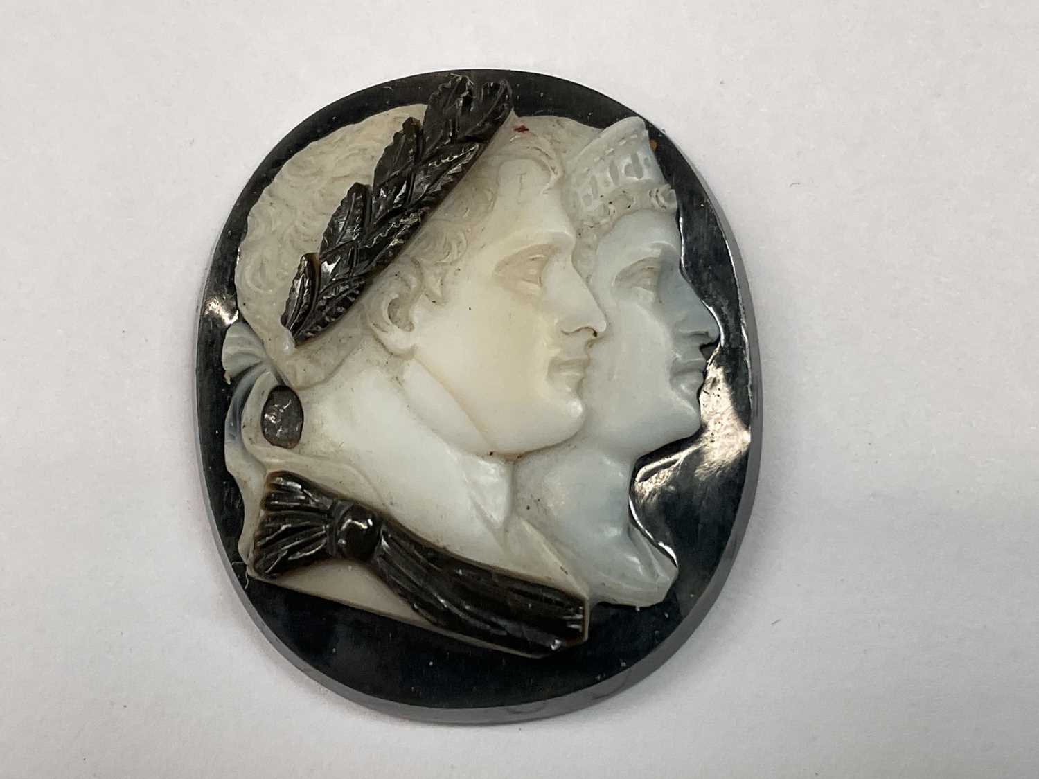 Two antique carved hardstone cameos - Image 5 of 8
