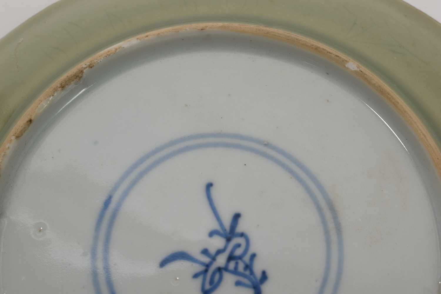 Chinese Kangxi dish, decorated with a crab - Image 3 of 4
