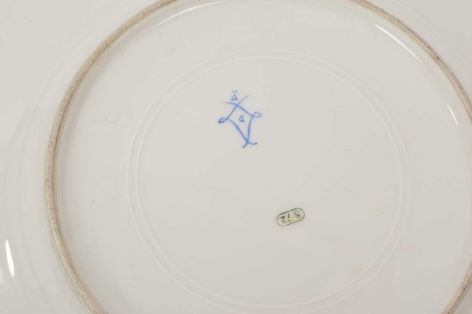 Four Sèvres painted cabinet plates - Image 8 of 9