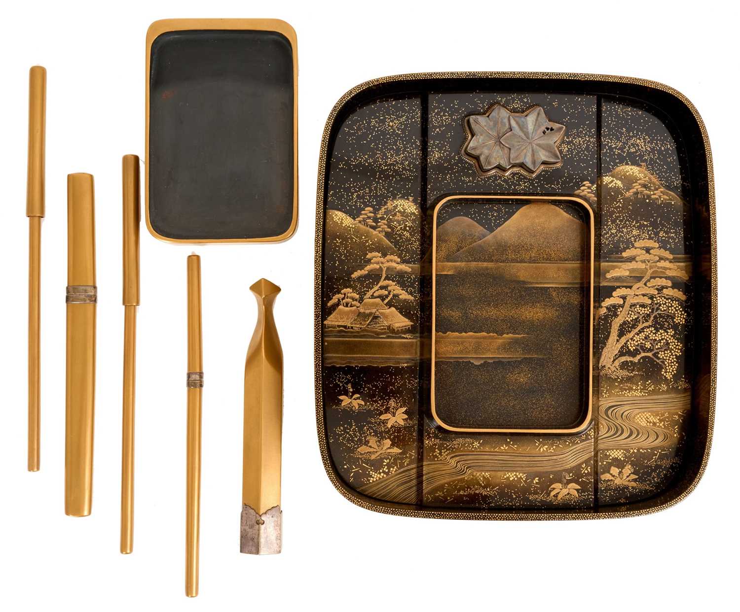 Superb matching set of a gold lacquer ryoshibako and suzuribako, Meiji Period - Image 13 of 18