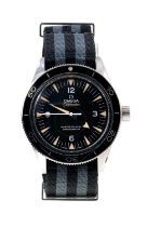 Fine Gentlemen’s modern Omega Seamaster wristwatch in box with certificate