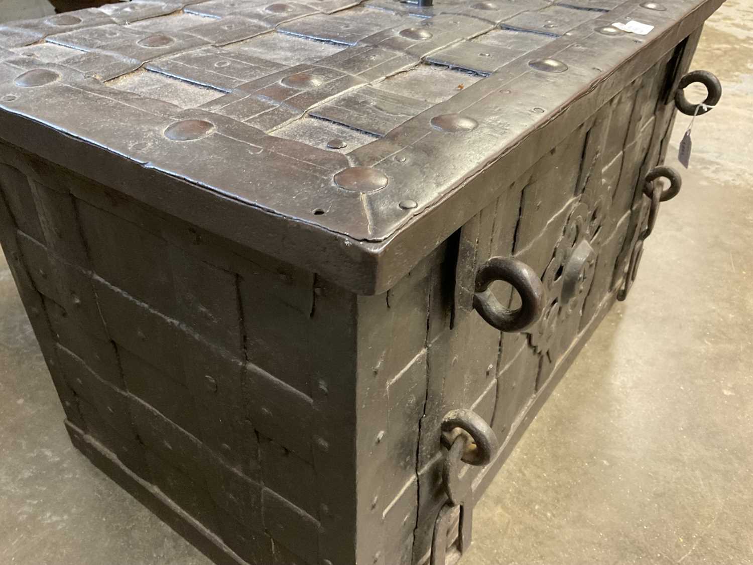 17th century German iron Armada chest with intricate locking system, key marked S. Morden - Image 12 of 23