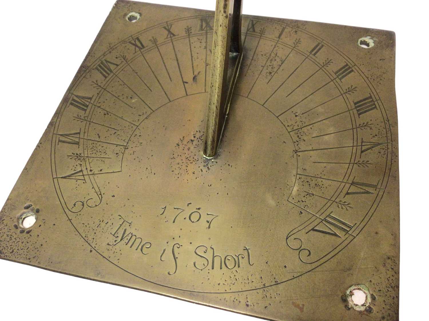 Antique brass sundial engraved with the legend 'Tyme is short 1707" - Image 3 of 3