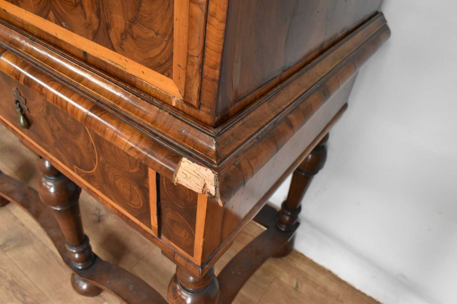 William and Mary oyster veneered chest on stand - Image 4 of 6