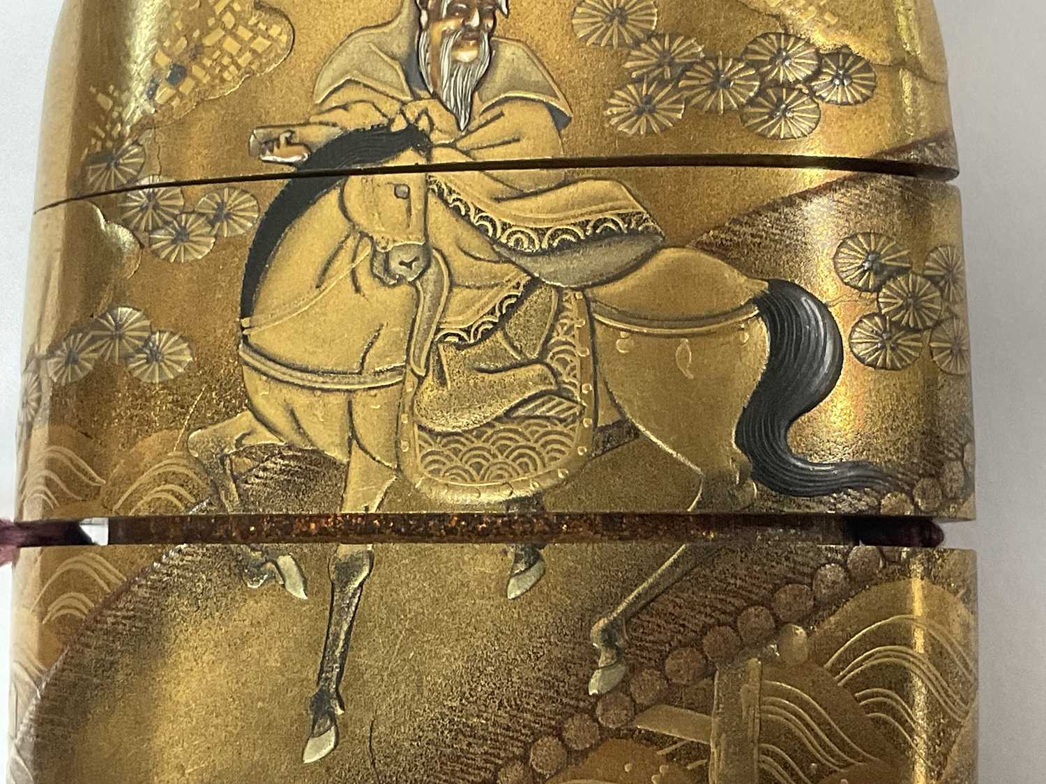 Fine gold lacquer and Shibayama-inlaid three-case inro by Shokasai Tokujo - Image 29 of 29