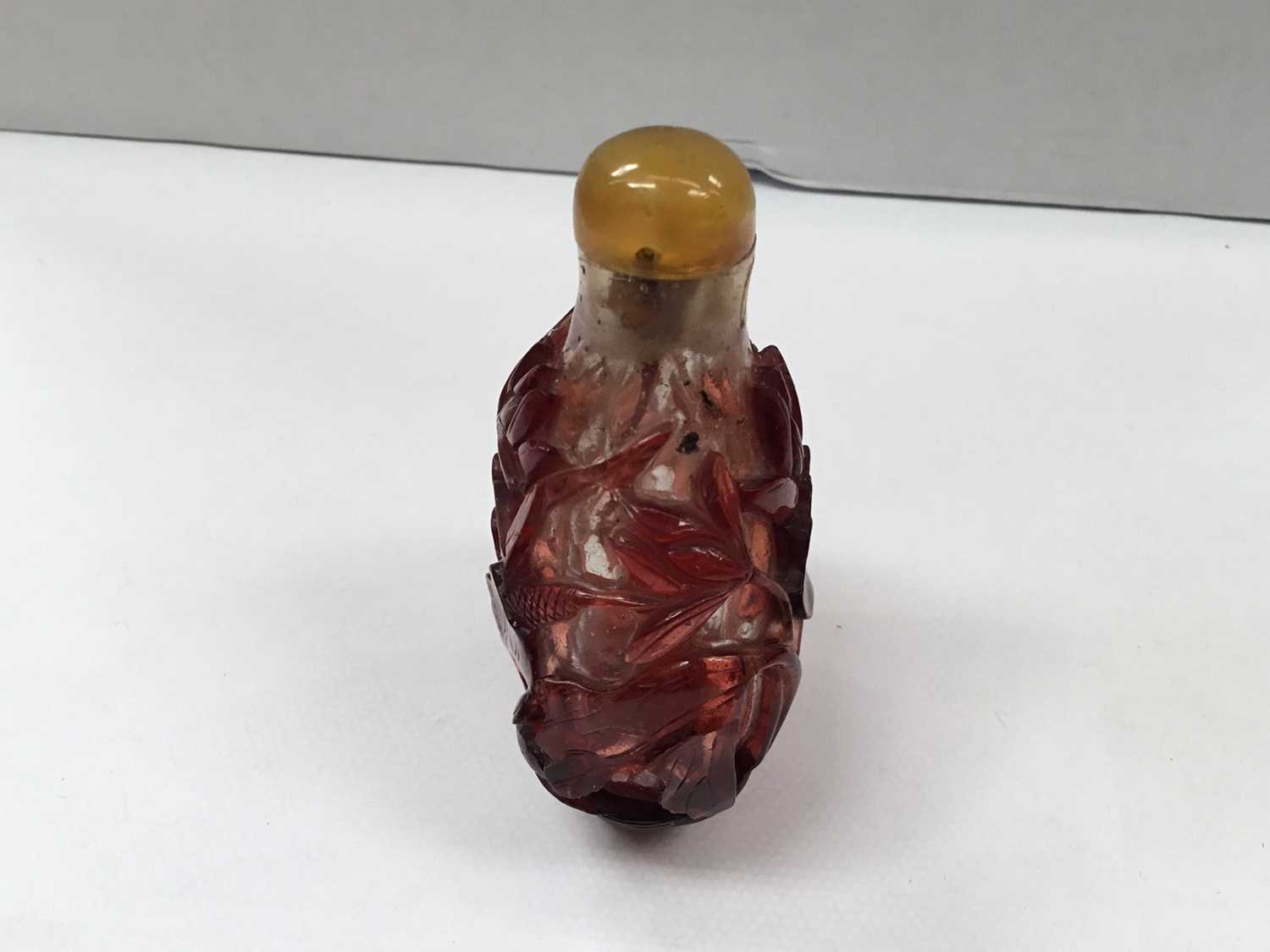 19th century Peking red overlay glass snuff - Image 3 of 5