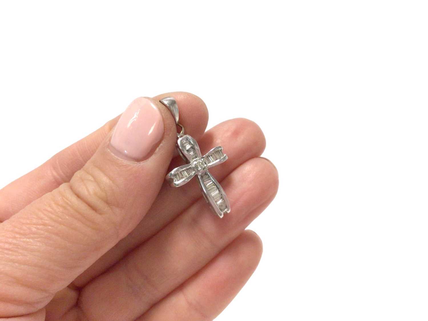 Diamond cross pendant with baguette cut diamonds estimated to weigh approximately 0.40cts in total, - Image 3 of 3