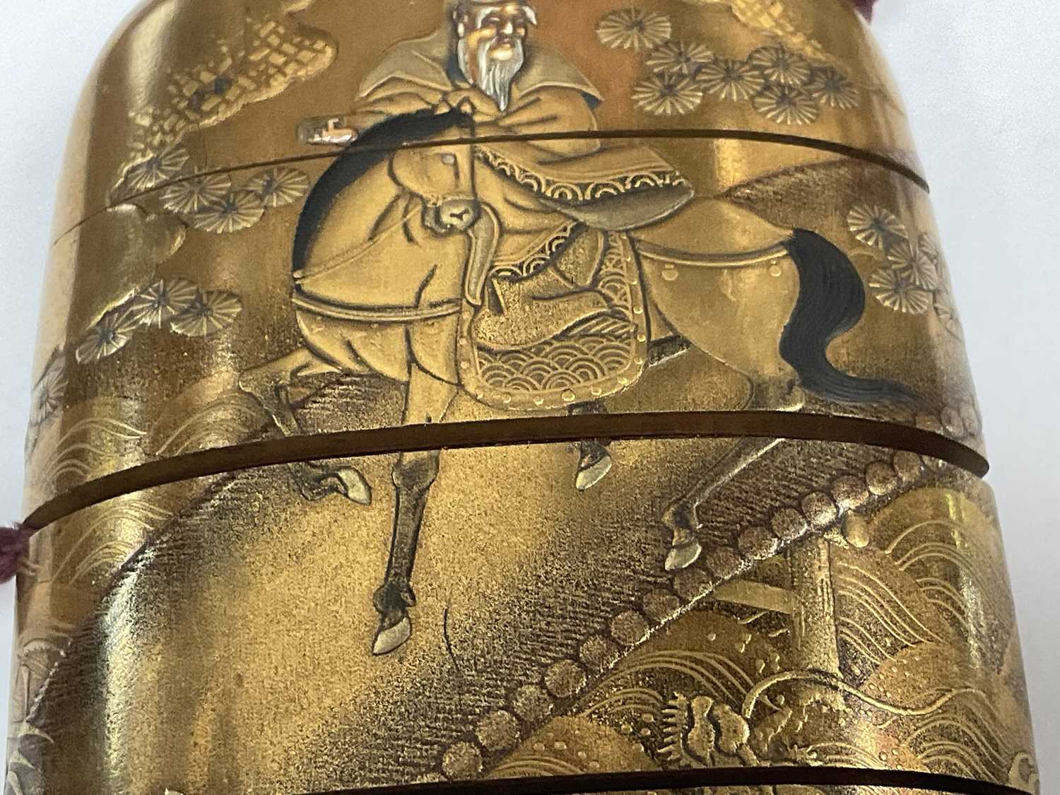 Fine gold lacquer and Shibayama-inlaid three-case inro by Shokasai Tokujo - Image 19 of 29
