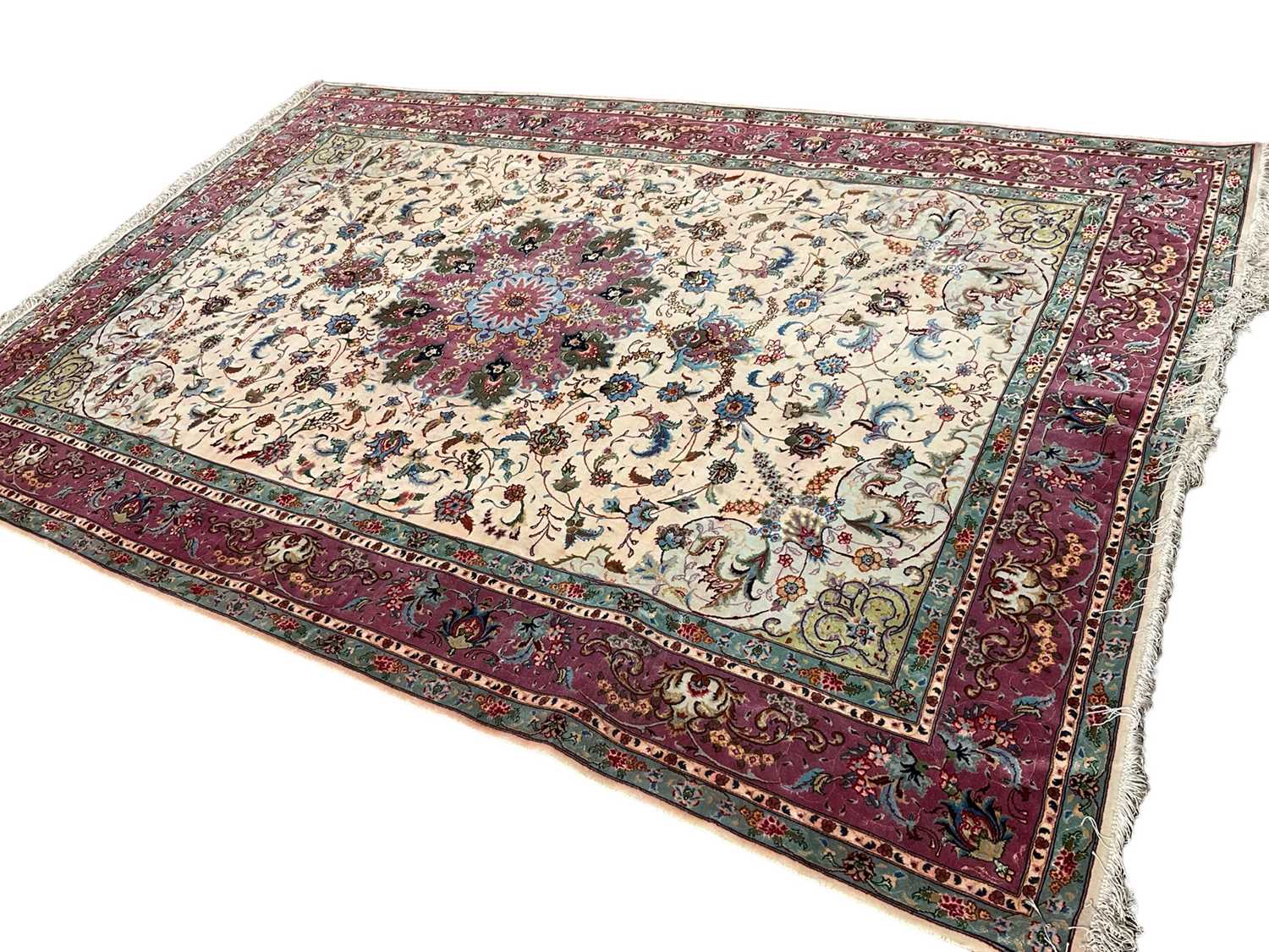 Good quality Tabriz part silk rug, approximately 200cm x 300cm