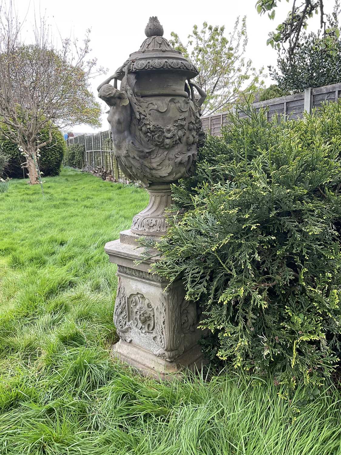 A fine antique reconstituted stone garden urn and cover on plinth, with detachable lid, female carya - Image 3 of 20