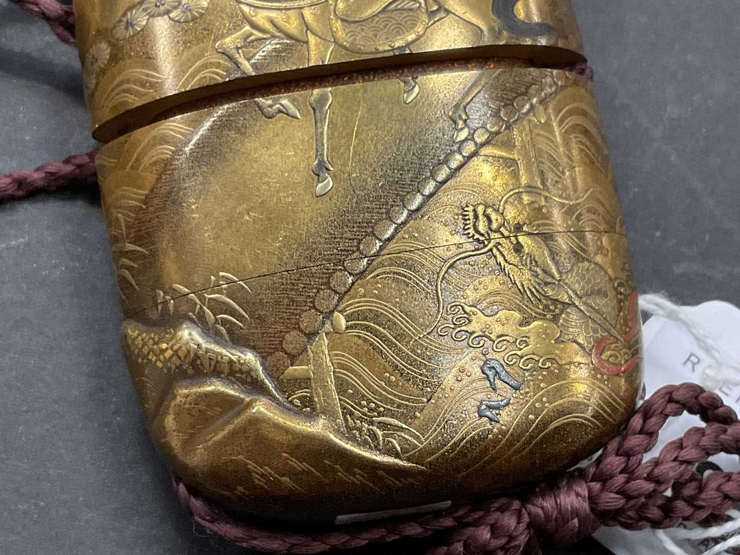 Fine gold lacquer and Shibayama-inlaid three-case inro by Shokasai Tokujo - Image 7 of 29