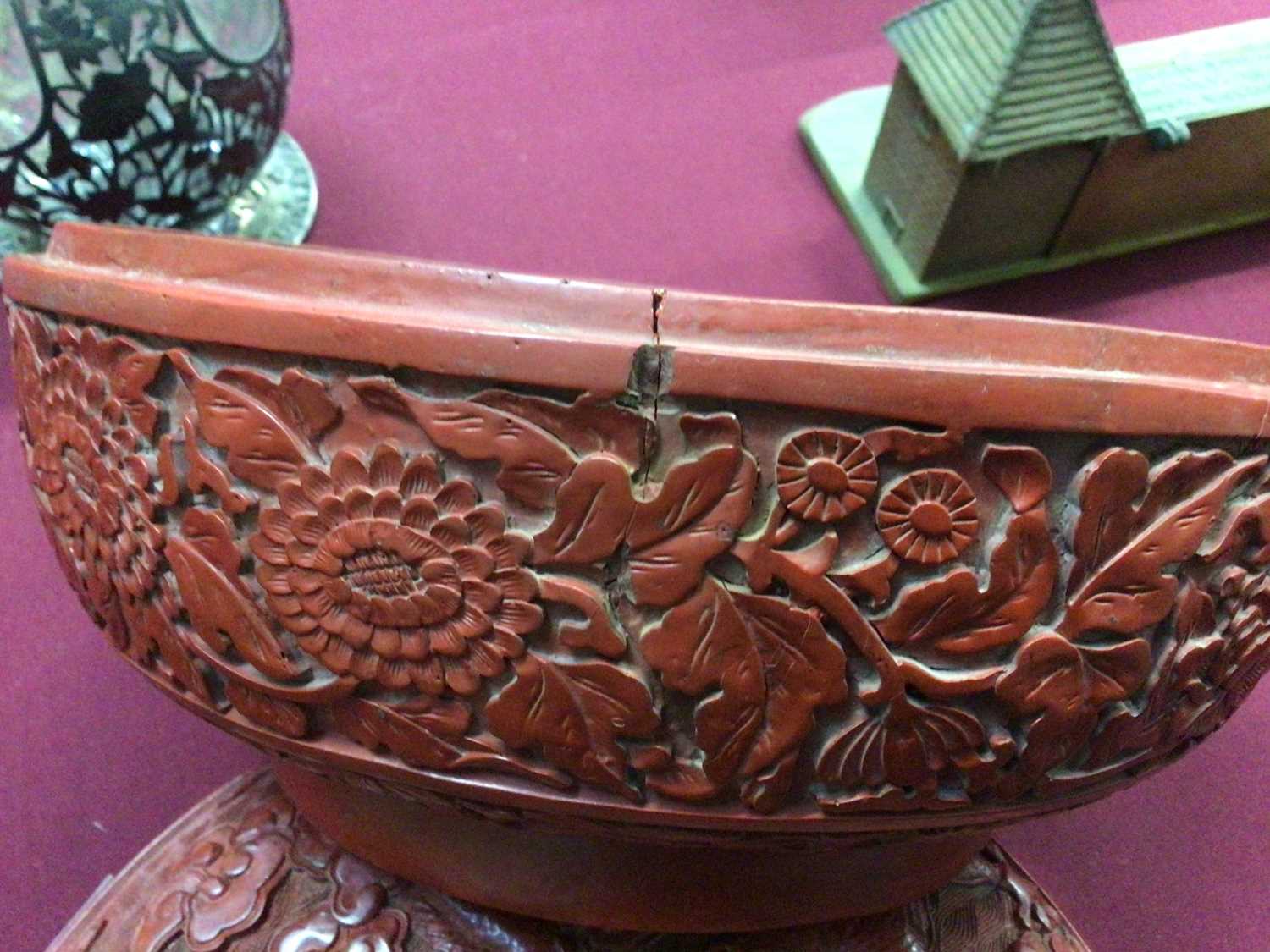 A Chinese box and cover decorated with dragons, Qianlong mark but later - Image 14 of 14