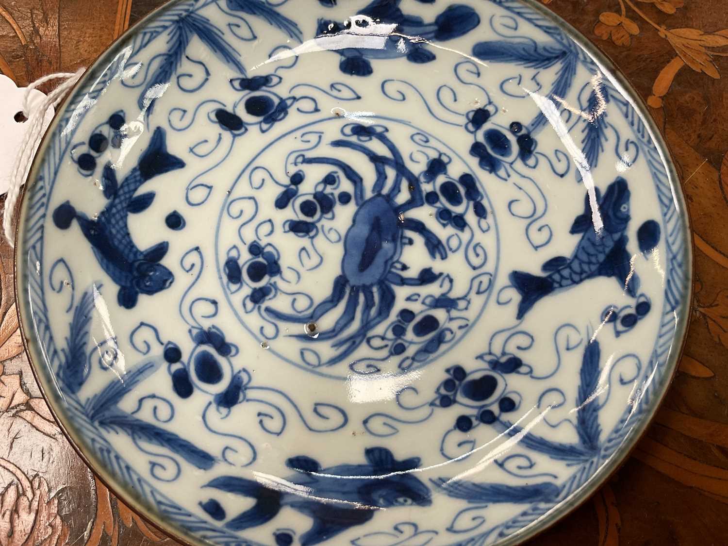 Chinese Kangxi dish, decorated with a crab - Image 4 of 4