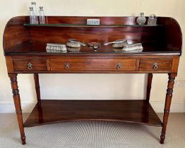 Early Victorian mahogany dressing table/wash stand