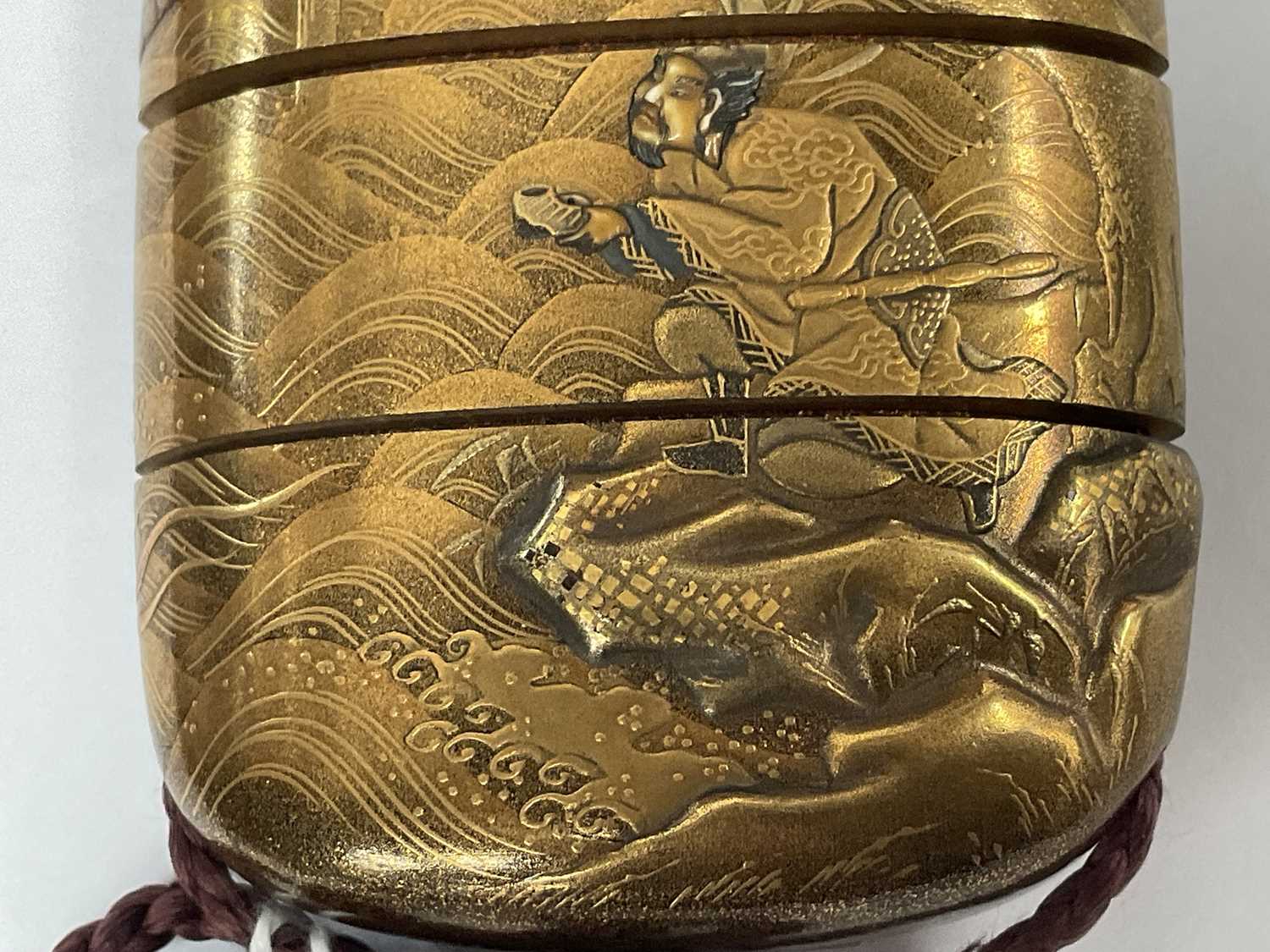 Fine gold lacquer and Shibayama-inlaid three-case inro by Shokasai Tokujo - Image 12 of 29