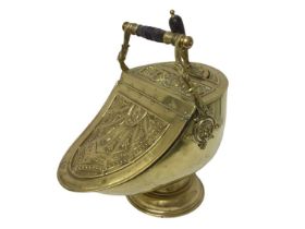 Good quality Edwardian brass helmet shape coal scuttle with integral brass scuttle