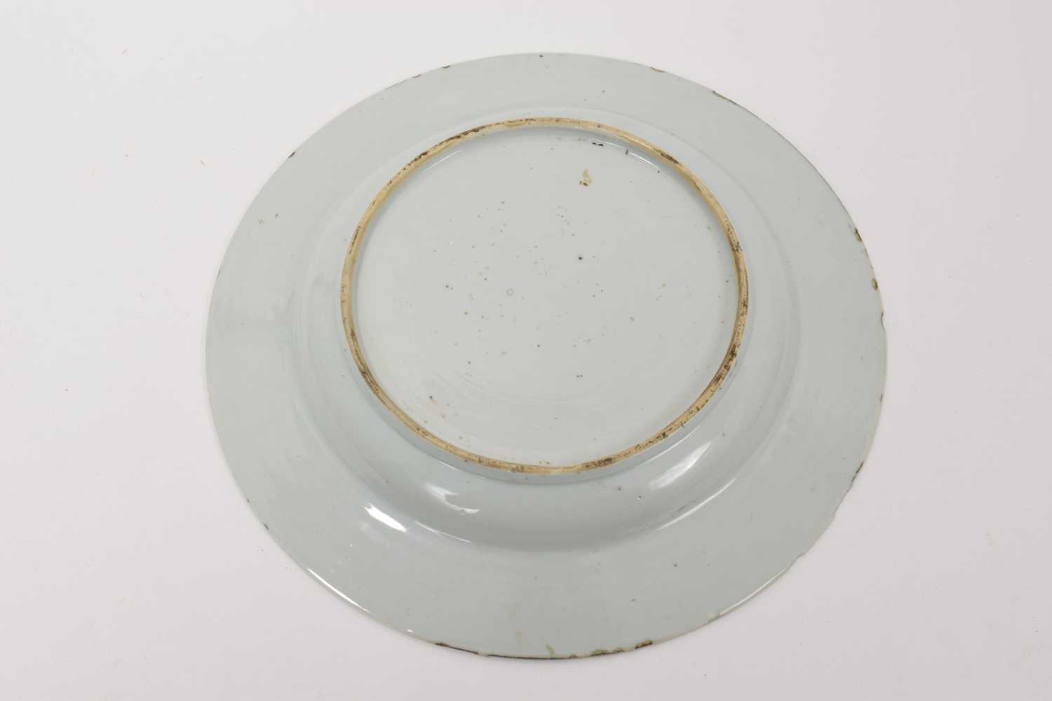 18th century Chinese blue and white dish - Image 2 of 2