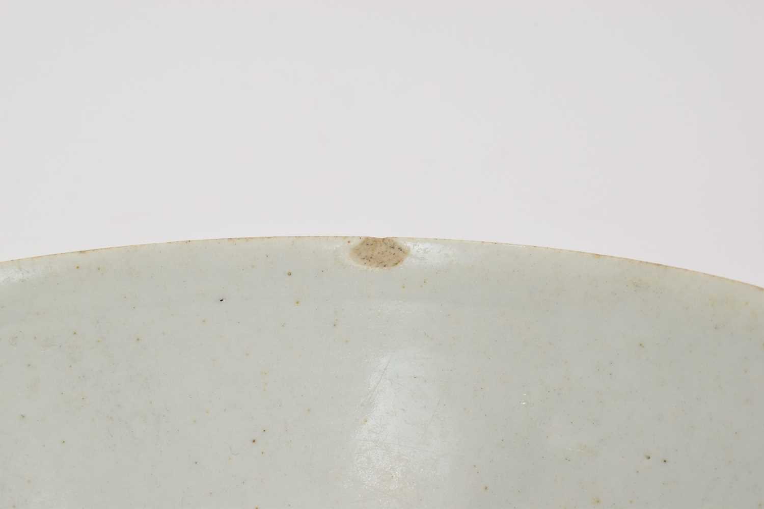 Bow blue and white porcelain bowl - Image 8 of 9