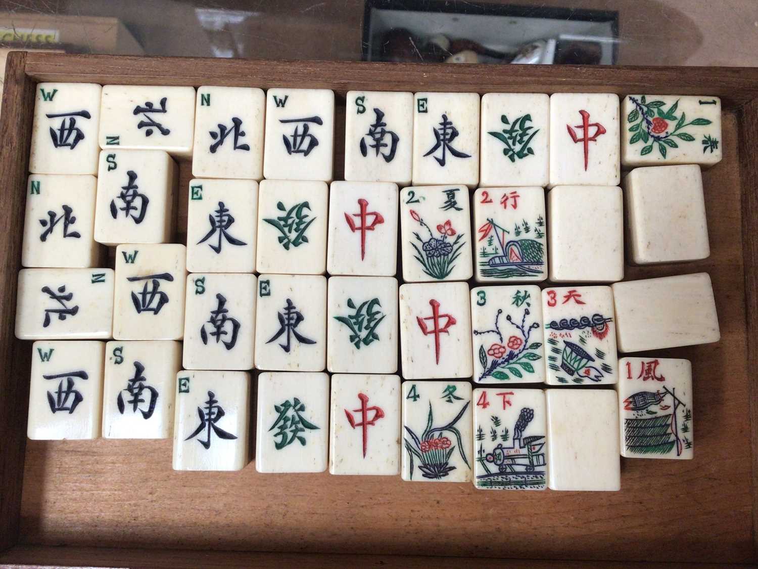 Chinese bone and bamboo Mahjong set in a carved wooden case - Image 17 of 21