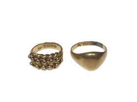 Edwardian 18ct gold knot ring and an 18ct gold signet ring (2)