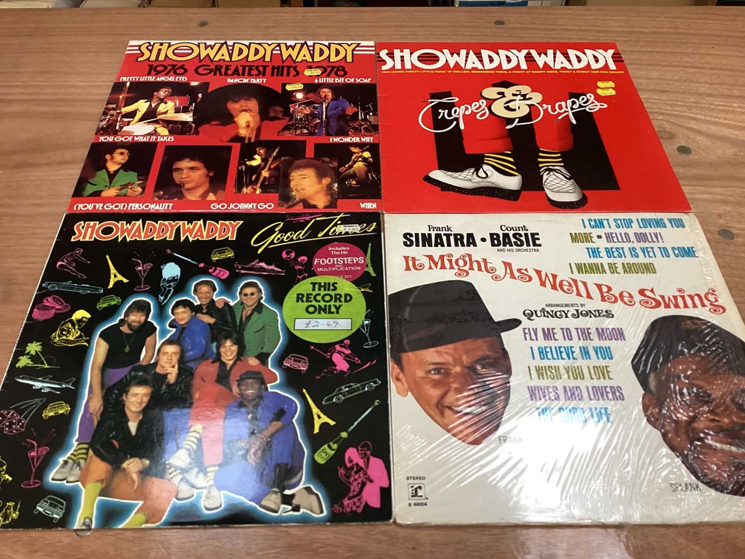 Box of LP records including Smokie, Slade, Shadows, Fergal Sharky and compilations - Image 7 of 38