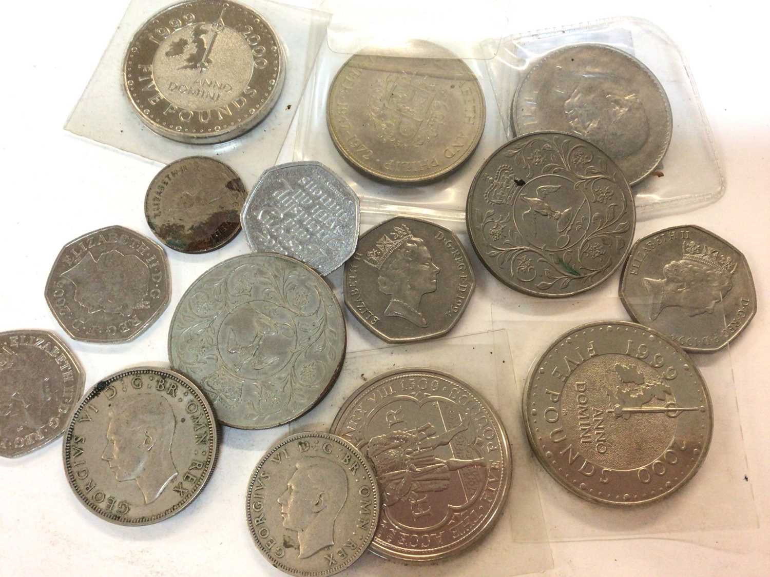G.B. - Mixed coinage to include silver pre 1920 & 1947, Georgian copper, enamelled Six Pence 1787 & - Image 4 of 5