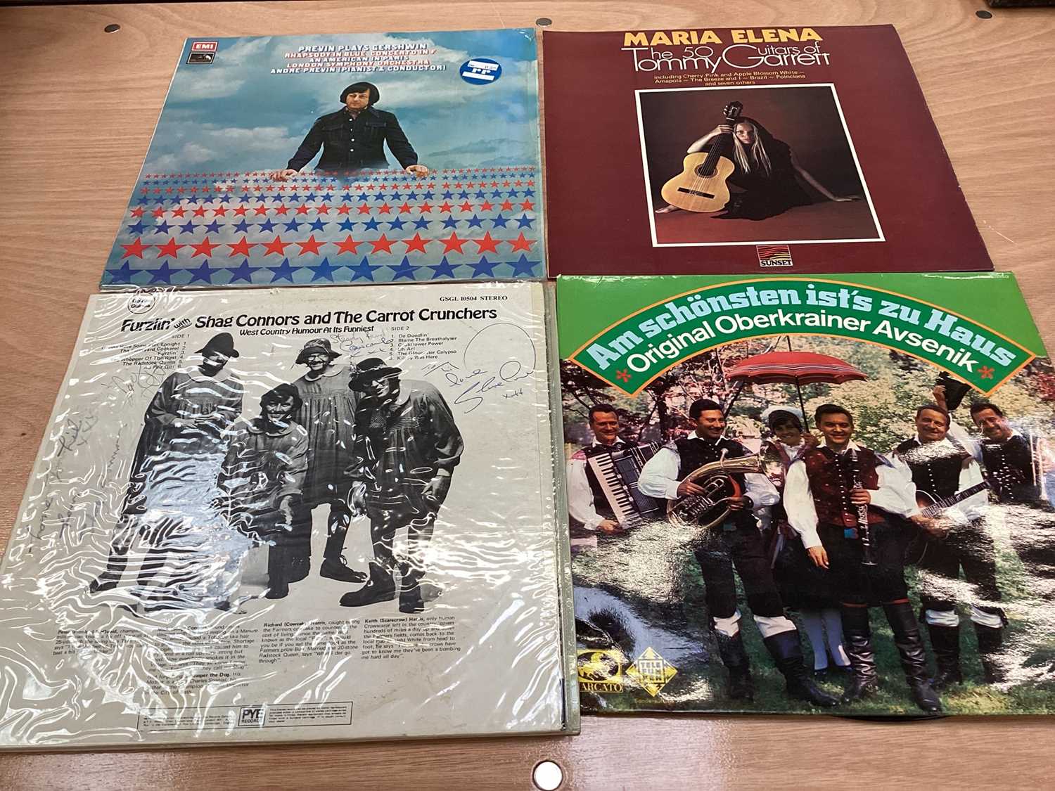 Two vintage cases of LP records, 78's and 45's including Ray Conniff, Deep Purple, ABBA, Petula Clar - Image 6 of 11