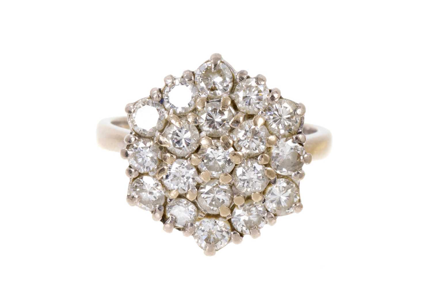 1970s diamond cluster ring - Image 6 of 10