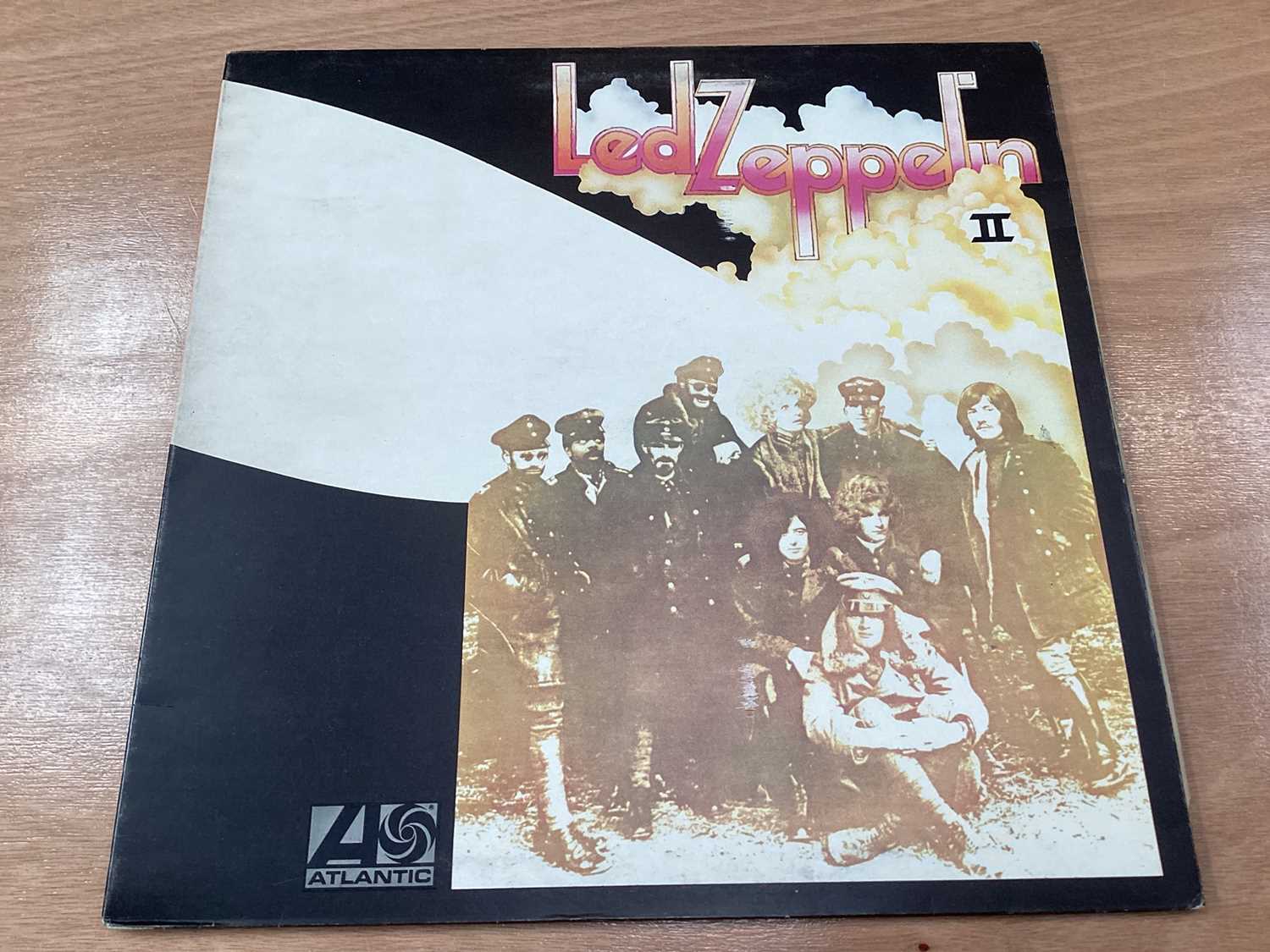 Five LP records by Led Zeppelin - Image 3 of 20