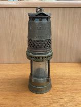 Best's Gauzeless miner's lamp no 307 - patented 1922