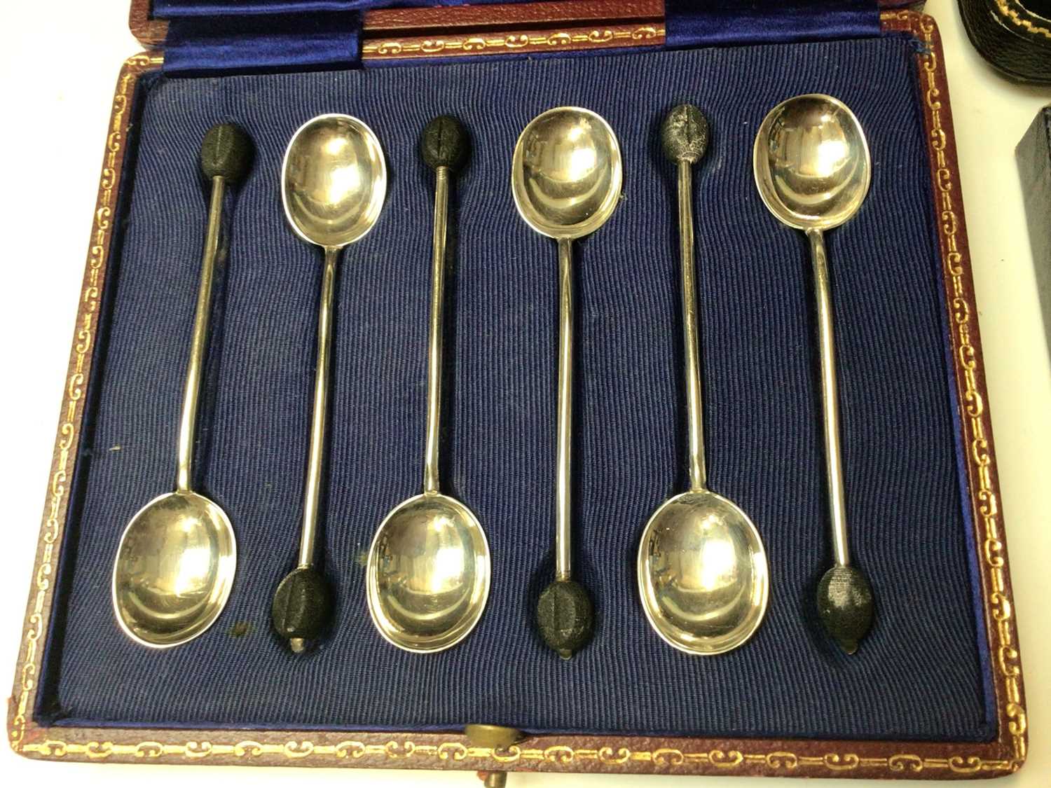 Set of six silver bean end coffee spoons, set of six silver teaspoons and pair of sugar tongs, silve - Image 2 of 5