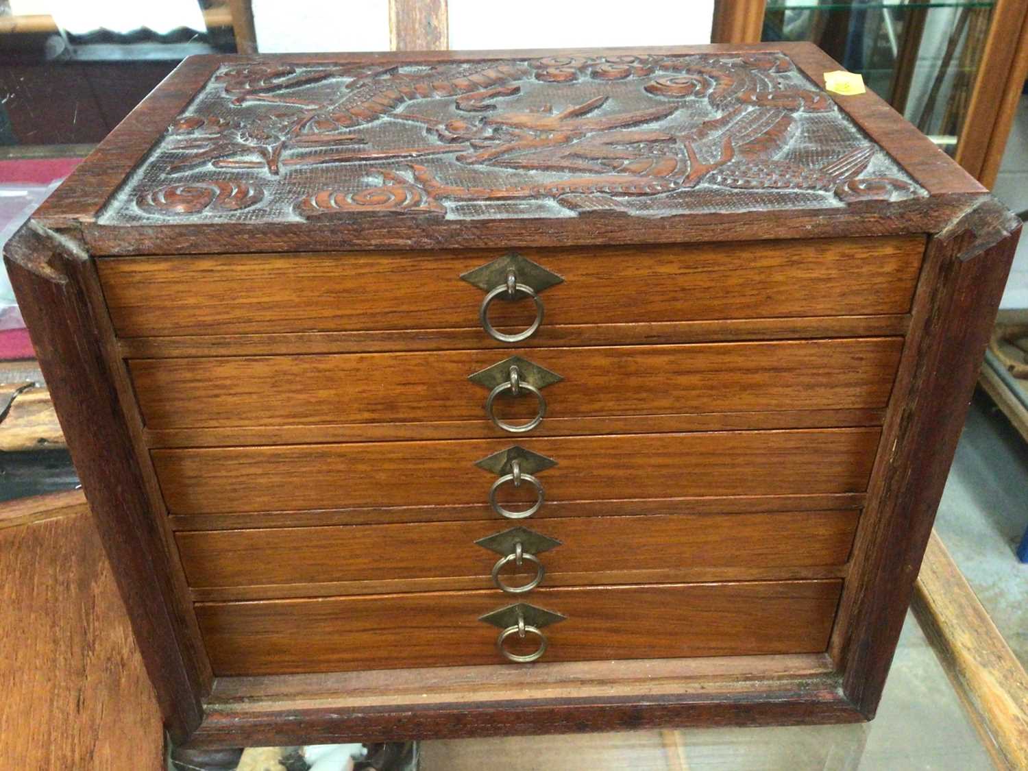 Chinese bone and bamboo Mahjong set in a carved wooden case - Image 9 of 21