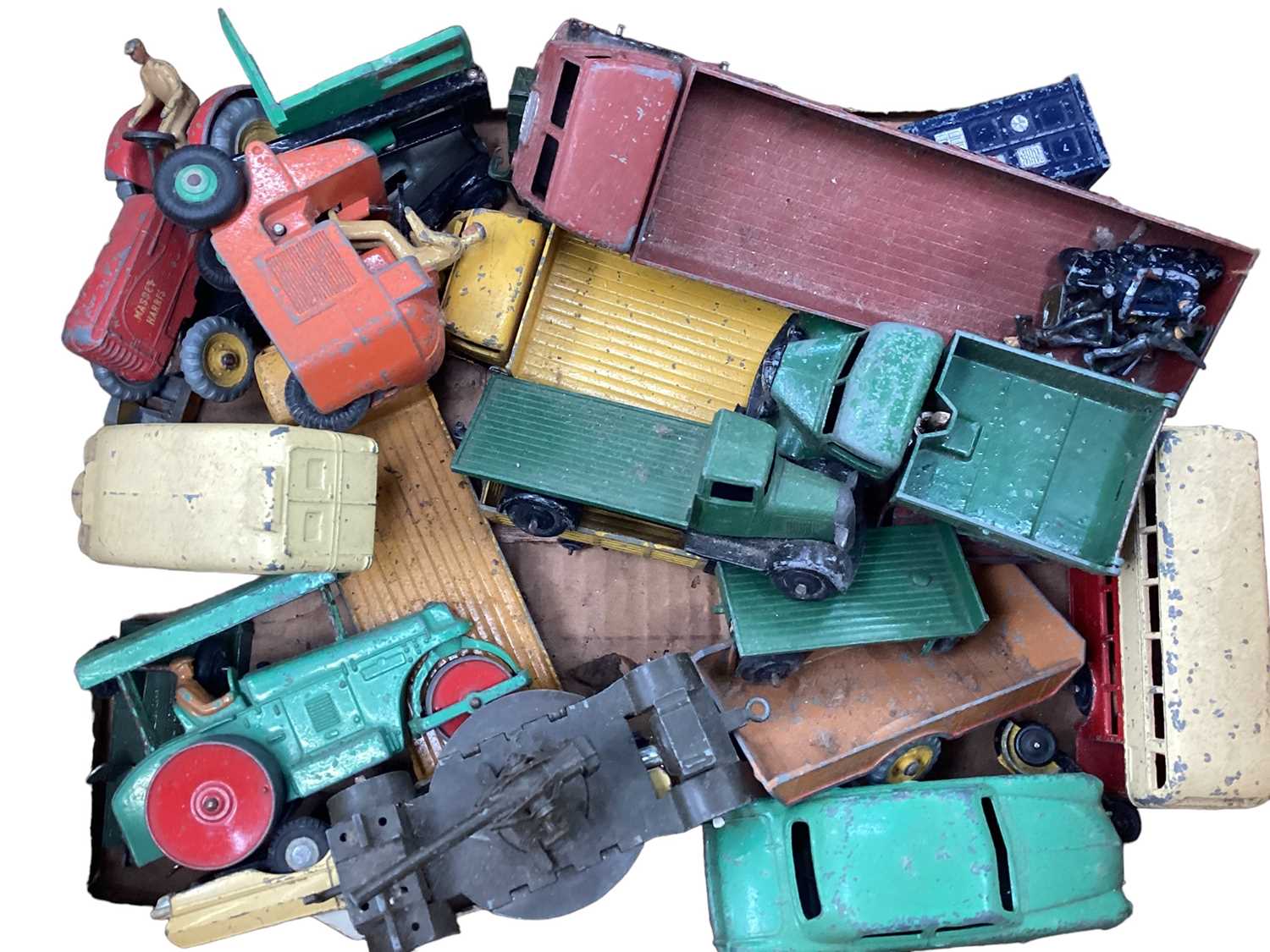 Box of vintage model vehicles - Image 2 of 2