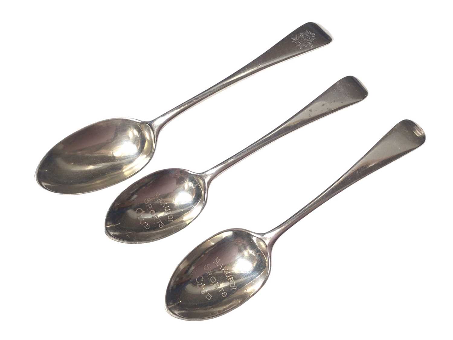 Group of silver to include pair of Georgian tablespoons, three teaspoons, cigarette box, octagonal s - Image 4 of 6