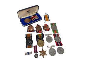 First World War Pair comprising War and Victory medals named to 200613 SJT. J. O. Gall. Manch. R., t