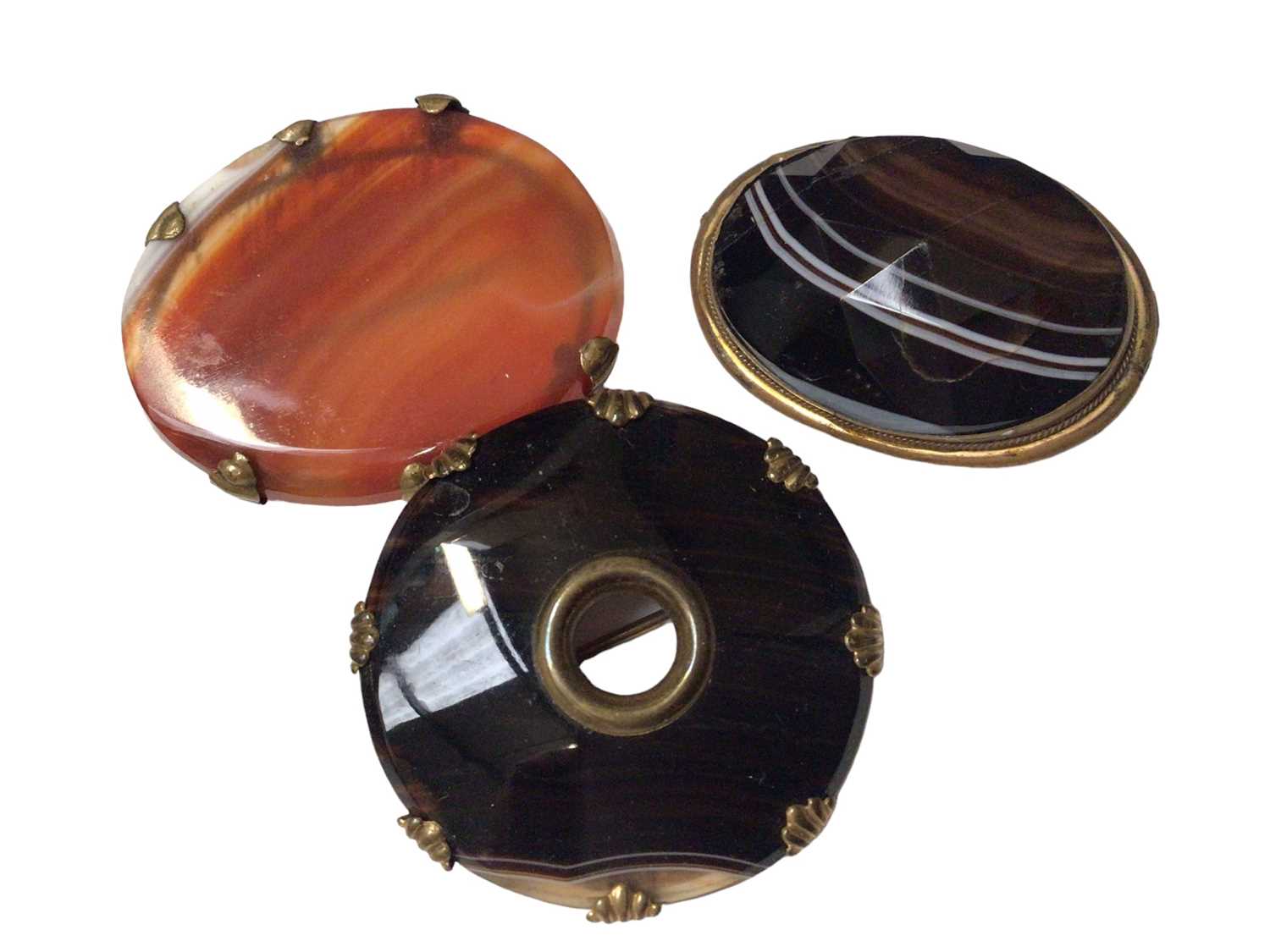 Group of antique agate and hardstone jewellery to include a Victorian Scottish silver and agate this - Image 6 of 6