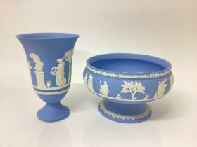 Four pieces of Wedgwood jasperware to include a pedestal bowl, 20cm diameter, another bowl, 20cm dia