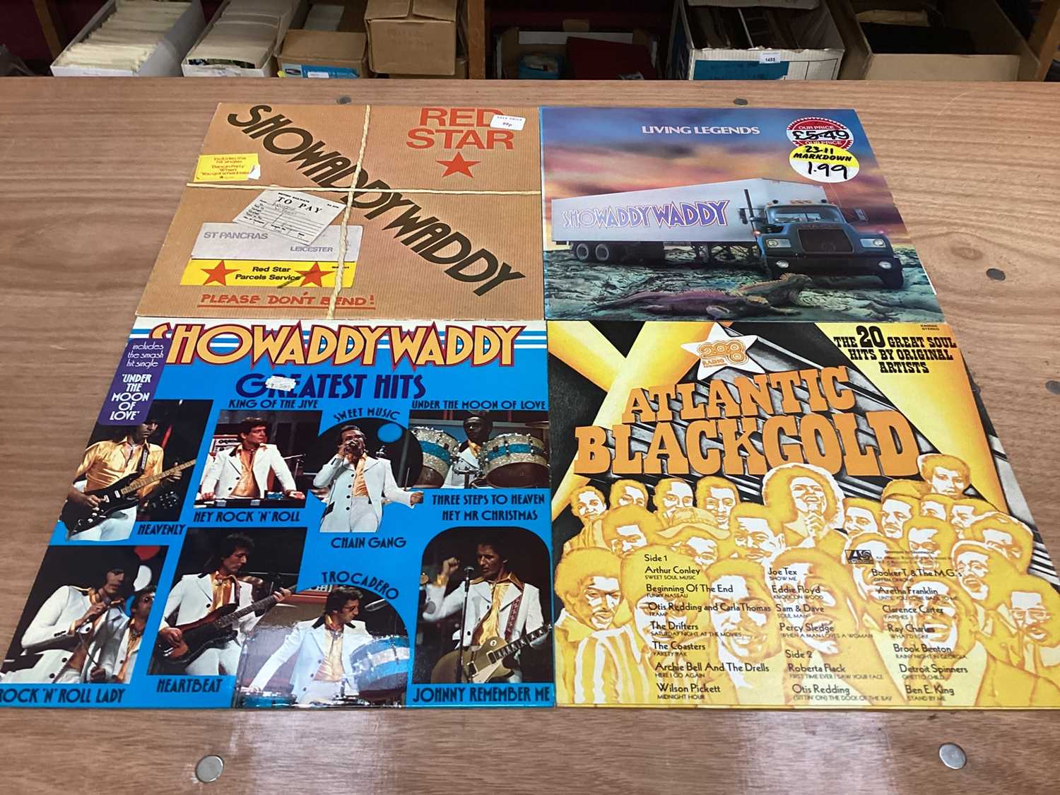 Box of LP records including Smokie, Slade, Shadows, Fergal Sharky and compilations - Image 36 of 38