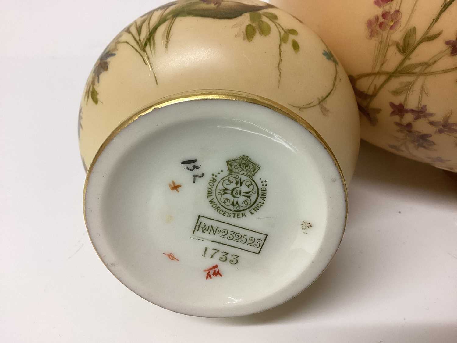 Royal Worcester blush ivory pot pourri and cover with gilded and floral decoration, 14cm high, toget - Image 2 of 7