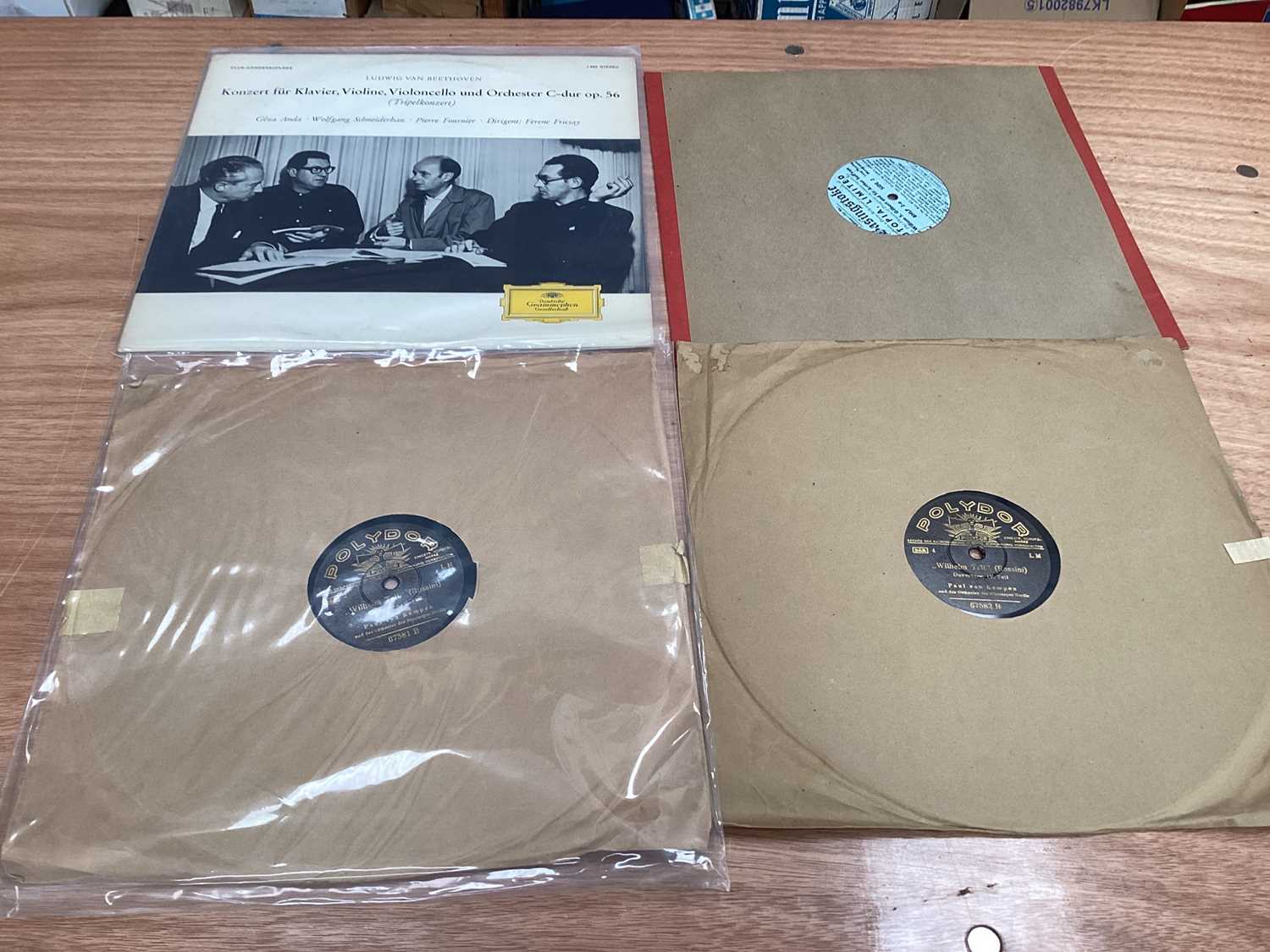 Box of mixed vinyl records including original early pressings of Jack Elliot (including autograph an - Image 7 of 10