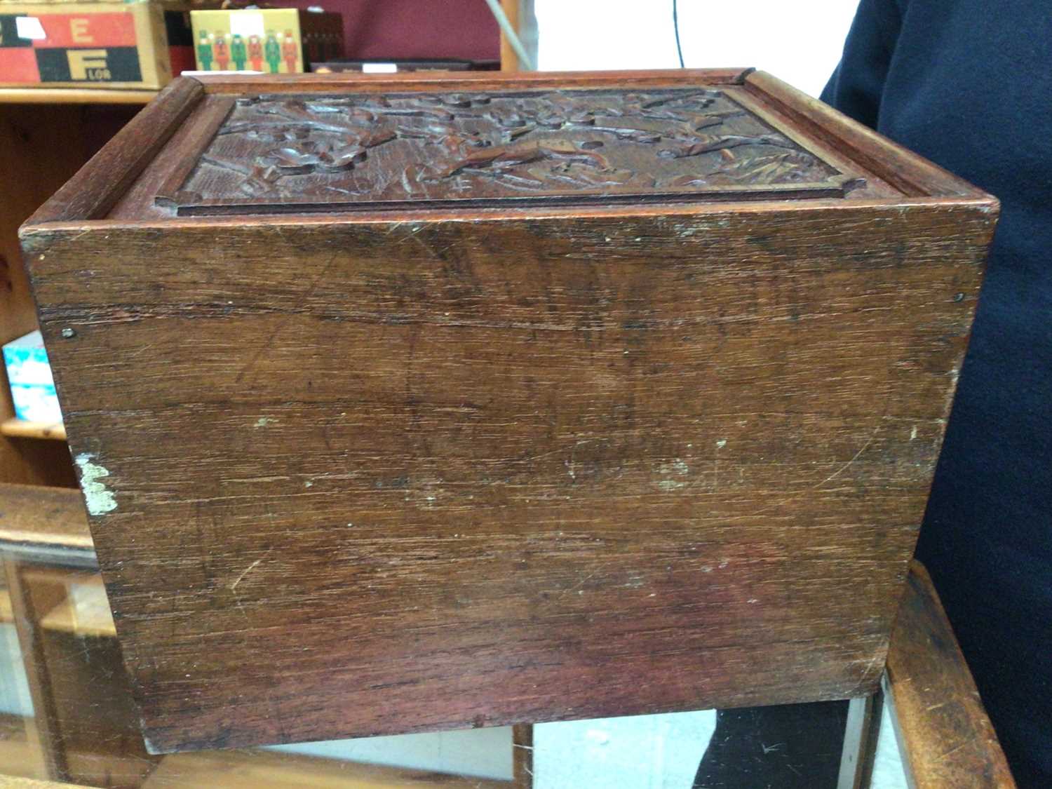 Chinese bone and bamboo Mahjong set in a carved wooden case - Image 8 of 21