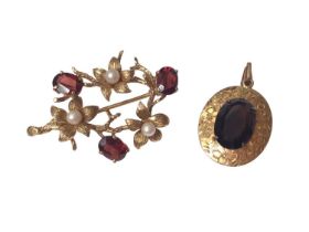 9ct gold garnet and pearl floral spray brooch and 9ct gold smoky quartz pendant in engraved floral m