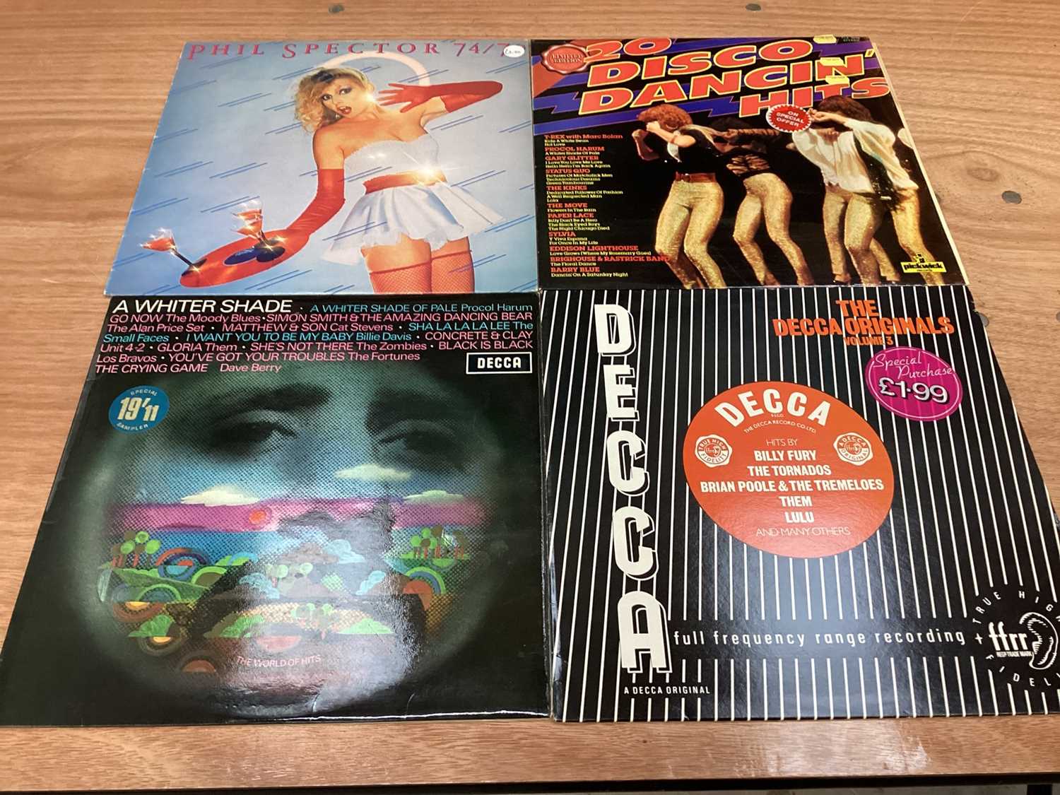 Box of LP records including Smokie, Slade, Shadows, Fergal Sharky and compilations - Image 22 of 38