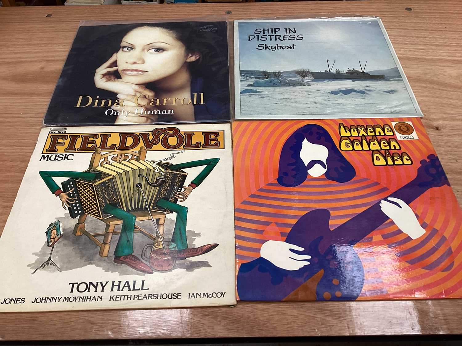 Box of LPs, including Beatles, David Bowie, Pink Floyd, Pixies, etc - Image 10 of 30
