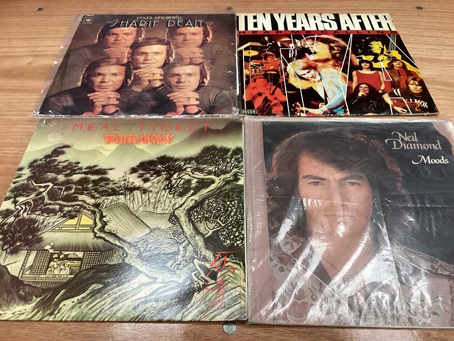 Box of LPs, including Beatles, David Bowie, Pink Floyd, Pixies, etc - Image 8 of 30