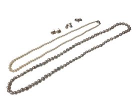 Grey cultured pearl necklace and a pair of grey cultured pearl earrings, together with a graduated c