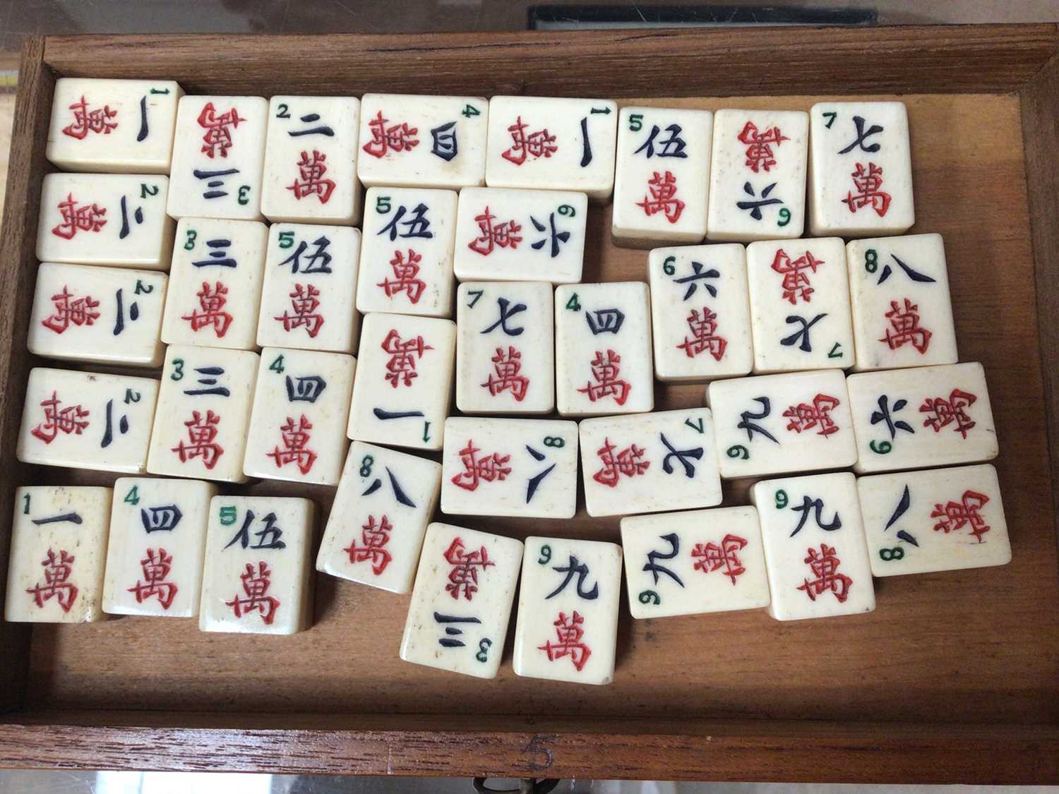 Chinese bone and bamboo Mahjong set in a carved wooden case - Image 13 of 21