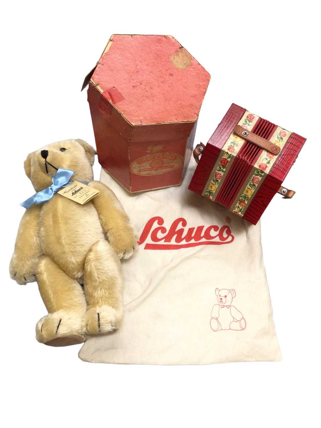 Schuco limited edition bear with growler, no. 977 of 1000, in cavas bag, together with a 1960s Germa